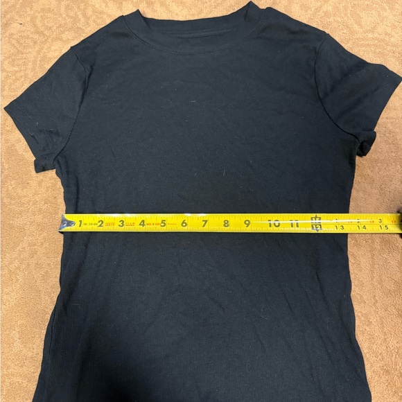 Classic Black Women's Top - Picture 2 of 6